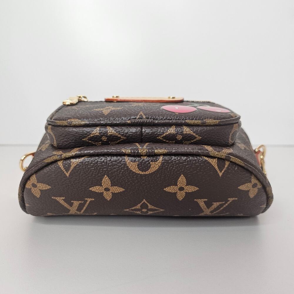 Louis Vuitton Mini Bumbag Cherry Takashi Murakami - Picture 3 of 6